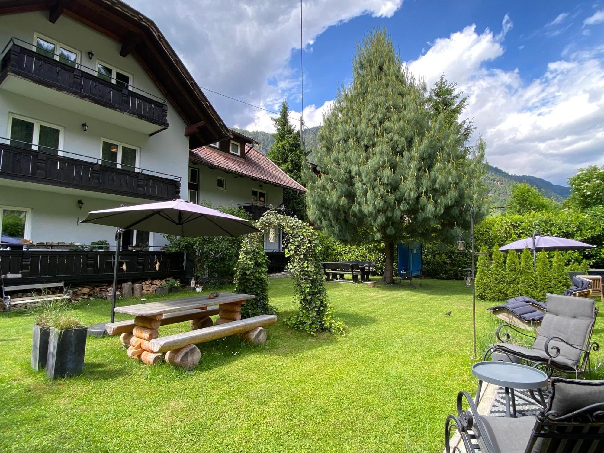 Appartement Felsblick Ferienhaus Fuenf Sinne Döbriach Esterno foto